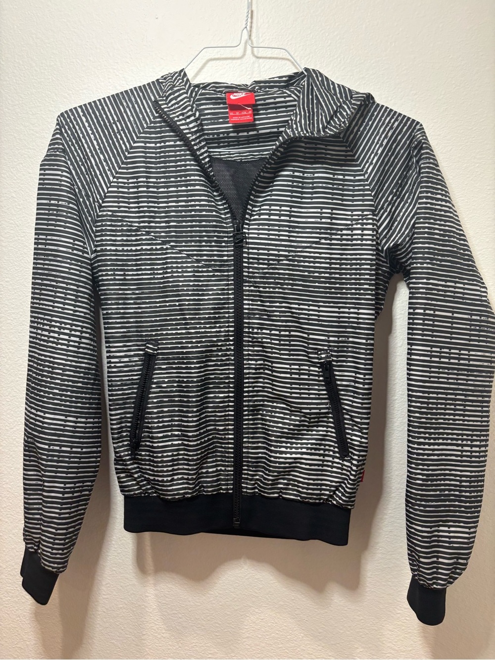 Nike Women’s Black & Gray Striped Full Zip Hooded Jacket Hoodie XS